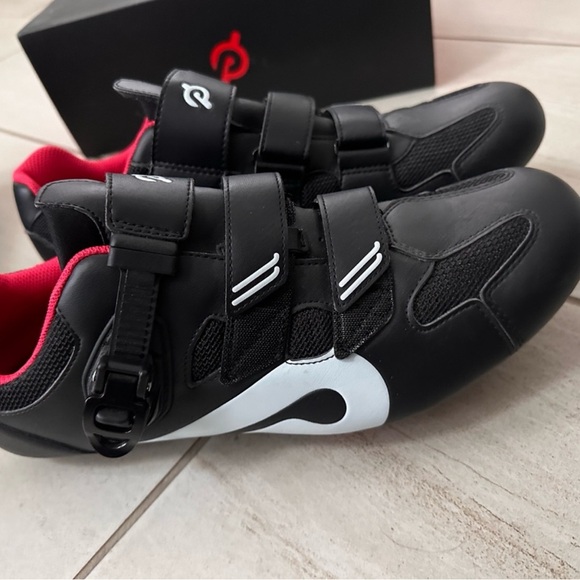 Peloton Men’s Cycling Shoes – Size 13.5, Black/Red – Excellent Condition - Picture 2 of 6